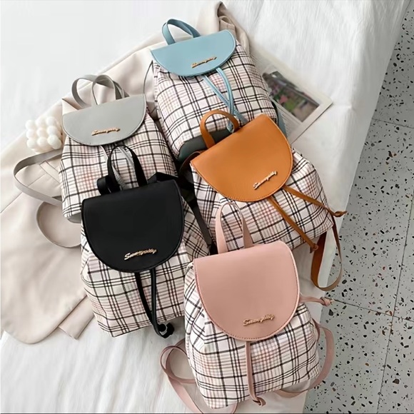 🍷LUX PRINT BOUTIQUE BACKPACK 🎒 - Picture 6 of 8